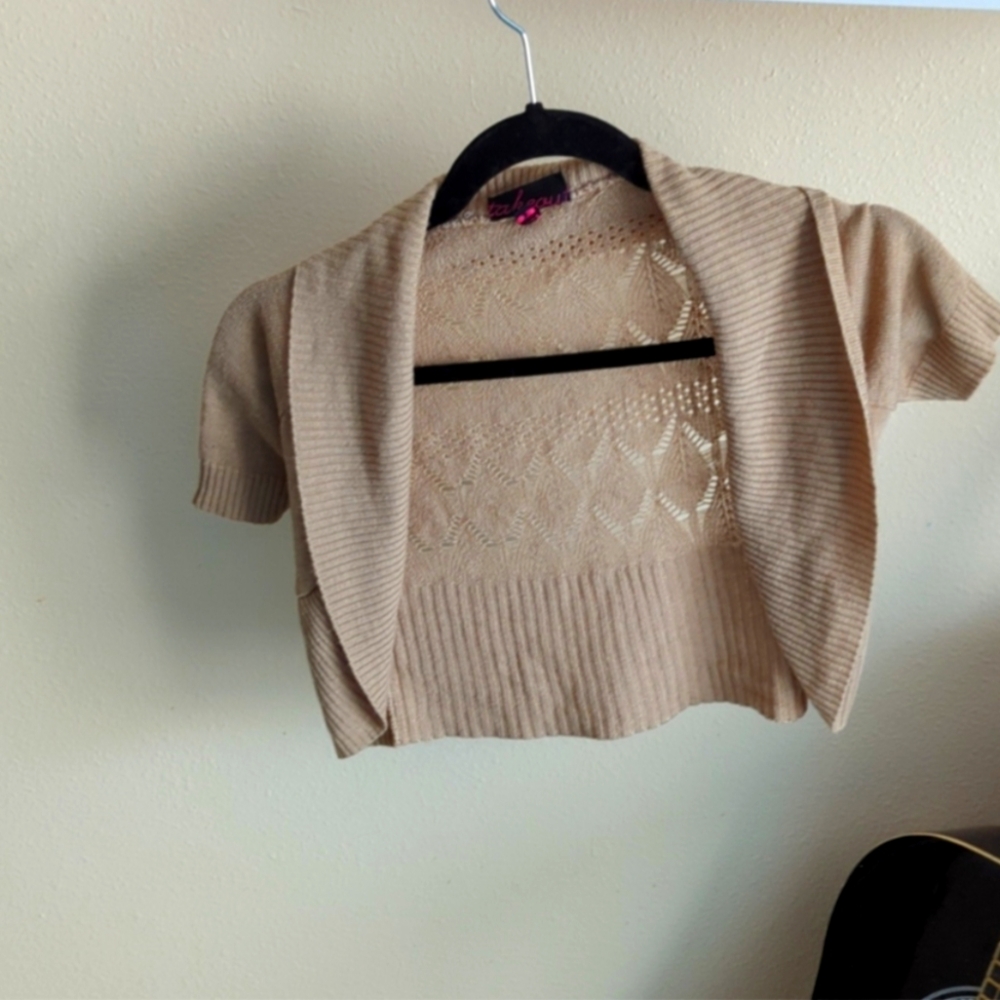 Short sleeve cardigan